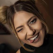 Provided to youtube by global recordsslăbiciuni (feat. Lidia Buble Isi Pune Aparat Dendar Fanii Au Ras De Ea La Nas Ce Ii Faci Bucuresti Ziare Com Mobile