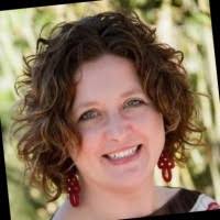 Jennifer Halcomb's Instagram, Twitter & Facebook