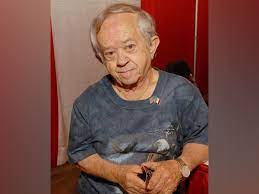 Felix silla, the actor who played beloved hairy addams family member cousin itt, has died. 5has Mnbdbjr6m