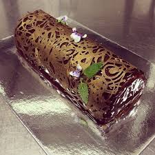 Pin By Nancy Ho On Le Cordon Bleu Strawberry Jelly Chocolate Decorations Buche De Noel