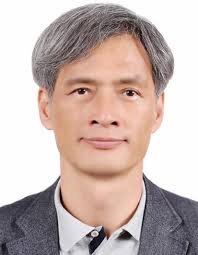 Performing Data Integration: Handed-code Approach vs. Tool-based Approach