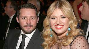 Kelly Clarkson delivers brutal public message to ex Brandon Blackstock amid  family legal battle | HELLO!