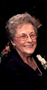 Deanna Hill's Instagram, Twitter & Facebook