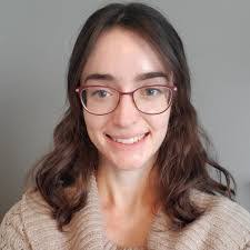 Laura Kingston's Instagram, Twitter & Facebook