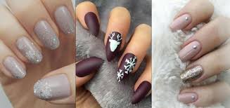 Černé rukavice s červenými nehty jsou karnevalový doplněk třeba pro čertice nebo čarodějnice. Trendy Laky Na Nehty Ktere Barvy Jsou Na Zimu In Moda Cz