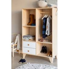 Share on facebook share on twitter. Boxy Kinder Holz Kleiderschrank Sklum