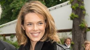 La présentatrice et critique gastronomique française a accueilli son deuxième enfant, une petite fille, mercredi 16 décembre. Julie Andrieu La Petite Histoire Du Prenom De Son Fils Magicmaman Com