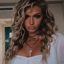 Dela Reilleys Amazon Page