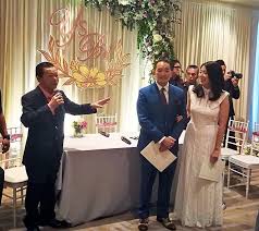 Lee shin cheng , yönetim kurulu başkanı olarak daha çok ioi group olarak bilinen ioi corporation berhad'a başkanlık ediyor. Minister Yeo Marries Ioi Ceo The Star