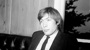 Originally trained as a graphic artist, he started playing drums in london's rhythm and blues clubs, where he met brian jones, mick jagger, and keith richards. D82uoqazfnnmhm