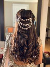 Top Hairstylists Reveal Their Fave Bridal Hair Accessories Where To Get Them Engagement Hairstyles Hairstyles For Gowns Bridal Hairdo