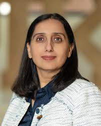 Amna Hasan's Instagram, Twitter & Facebook