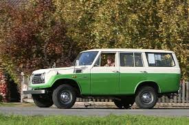 Toyota land cruiser 100 was born in january 1998, after its renewal in 8 years. Toyota Landcruiser Fj55 De 1969 Flickr Photo Sharing Pierre De Pascale Land Cruiser Toyota Toyota Trucks