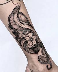 Những hình xăm họa tiết luôn mang ý nghĩa đặc trưng cho chúng, bởi thế mà không ít những hình xăm về những họa. Y NghÄ©a Hinh XÄƒm Ráº¯n Tren CÆ¡ Thá»ƒ