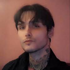 5'11, Irish & single 😚