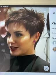 Debbie Gear (dgear25dg)