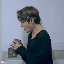 Taehyung Gif Mirror Selfie Taehyung Kim Taehyung It's where your interests connect you with your people. taehyung gif mirror selfie taehyung