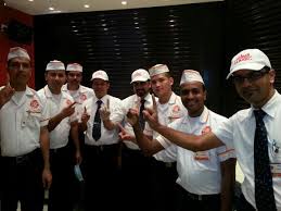 Albaik V Twitter Ebra 1 مواعيد العمل من الساعة 4 30 عصرا وحتى الساعة 3 30 صباحا وبامكانكم تناول الوجبة وقت الافطار داخل المطعم