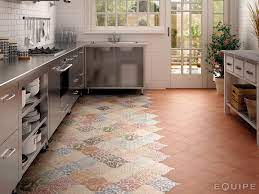 Kitchen floor and wall tiles ideas. 21 Arabesque Tile Ideas For Floor Wall And Backsplash Kitchen Splashback Kitchen Flooring Vinyl Flooring Kitchen