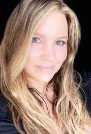 Shana Bowen's Instagram, Twitter & Facebook