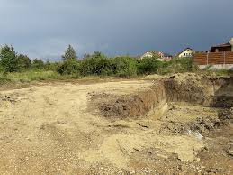 Alege și închiriază terenul dorit, în funcție suprafață, poziționare și preț. Teren Intravilan De Vanzare Zona Gheorghe Doja Oradea T11