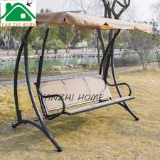 Sofa ayunan besi rotan stanlis model baru tersebut merupakan produk furniture industri yang terbuat dari besi pilihan dan rotan stanlis yang berkualitas dengan konstruksi kokoh, kuat dan awet, selain itu tampilan yang di hasilkan sangat bagus dan elegant. 56 Koleksi Model Kursi Ayunan Besi Hd Terbaru Gambar Kursi