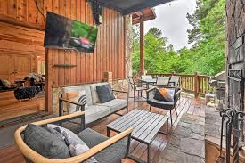 Images for backyard deck ideas with patios and fire pit design. Luxurious Modern Cabin With Hot Tub And Fire Pit Broken Bow Updated 2021 Prices