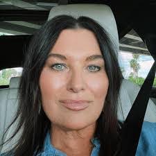 Ashley Killen's Instagram, Twitter & Facebook