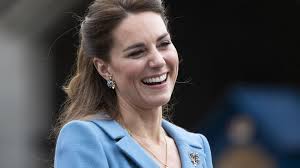 See more ideas about kate middleton, duchess of cambridge, duchess catherine. Schuhtrend 2021 Diese Sneaker Liebt Herzogin Kate Und Sie Sind Im Sale