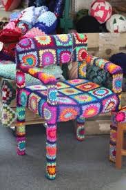 Plastik Sandalye Kiliflari Ile Ilgili Gorsel Sonucu Yarn Bombing Krose Buyukanne Kareleri