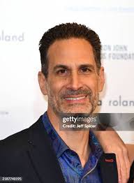 Emma Kane and Ian Rosenblatt attend "The Devil Wears Prada: The... News  Photo