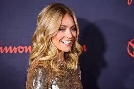 Maybe you would like to learn more about one of these? Kelly Ripa Reveals Why She Had Her Earlobes Surgically Fixed