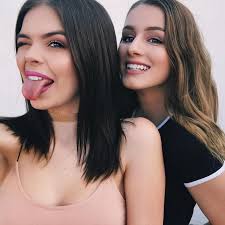 Desirae cook (desiraecook93)