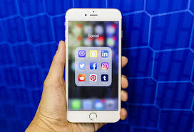 If you are having this app store app crashing problem, try the following on an iphone x or iphone 8 or iphone 8 plus: Why Does The Facebook App Keep Closing On My Phone Popsugar Tech