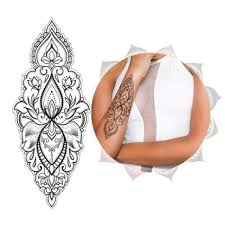 Les plus grosses pièces, elles, trouveront parfaitement leur place sur une jambe, un dos, une épaule ou encore un bras. Tatouage Fleur De Lotus