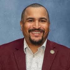 Quentin Ocama, MAT, M.Ed 🇺🇸🇺🇬