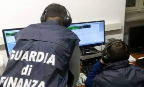Nel codice di procedura penale non esiste una definizione normativa della nozione di «intercettazione di conversazioni o di comunicazioni». Intercettazioni Quando Ci Vuole L Autorizzazione
