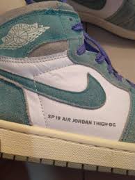 Selain itu, adapula laga antara dua tim kuda hitam, swedia vs ukraina. Air Jordan Fesyen Pria Sepatu Sneakers Di Carousell
