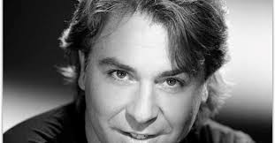 Tenor Roberto Alagna: Dobry występ wymaga cudu [WYWIAD]