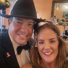 Should I talk to a realtor or lender first when buying a home in Illinois?