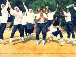 Alam merupakan salah satu ahli korporat institut maritim malaysia. My 2nd Life Mazliyana Mazlan