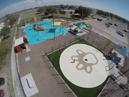 Pavo Real Spray Park Black Stallion