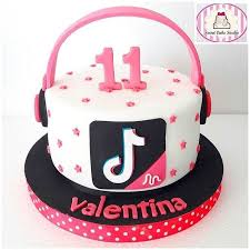 Maybe you would like to learn more about one of these? Tik Tok Cake Tik Tok Cake Geburtstags Torten Tik Tok Cake Th Pasteles De Cumpleanos Para Ninos Pasteles De Cumpleanos Bonitos Tortas Para Adolescentes