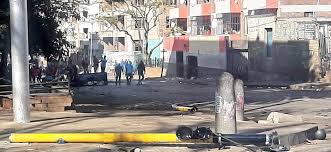 Protests in the ugu district started on tuesday morning. Brapphqzlujc8m