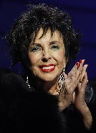 Elizabeth Taylor still hospitalized with congestive heart failure
