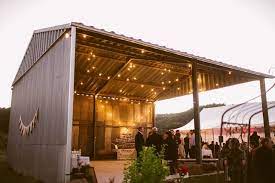 Country Australian Wedding Venue Near Sydney Rustic Wedding Venues Shed Wedding Affordable Wedding Venues