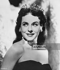 Paulette Long's Instagram, Twitter & Facebook