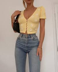 Hari ini telah lahir bagimu juruselamat. (lukas 2:11). 10 4k Likes 47 Comments Lydia Rose Fashioninflux On Instagram Sunshine Yellow Of Course Farl Fashion Inspo Outfits Casual Outfits Bershka Outfit