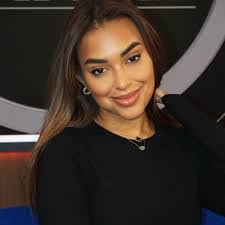 Amani Grant's Instagram, Twitter & Facebook