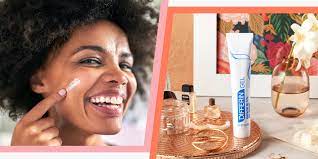 There were significant improvements in clinical grading of wrinkles (p < 0.01) with a reduction in mean severity score of 40% in forehead wrinkles, 52% in periorbital wrinkles, and 29% in. Why Differin Gel Is One Of The Best Anti Aging Products Today